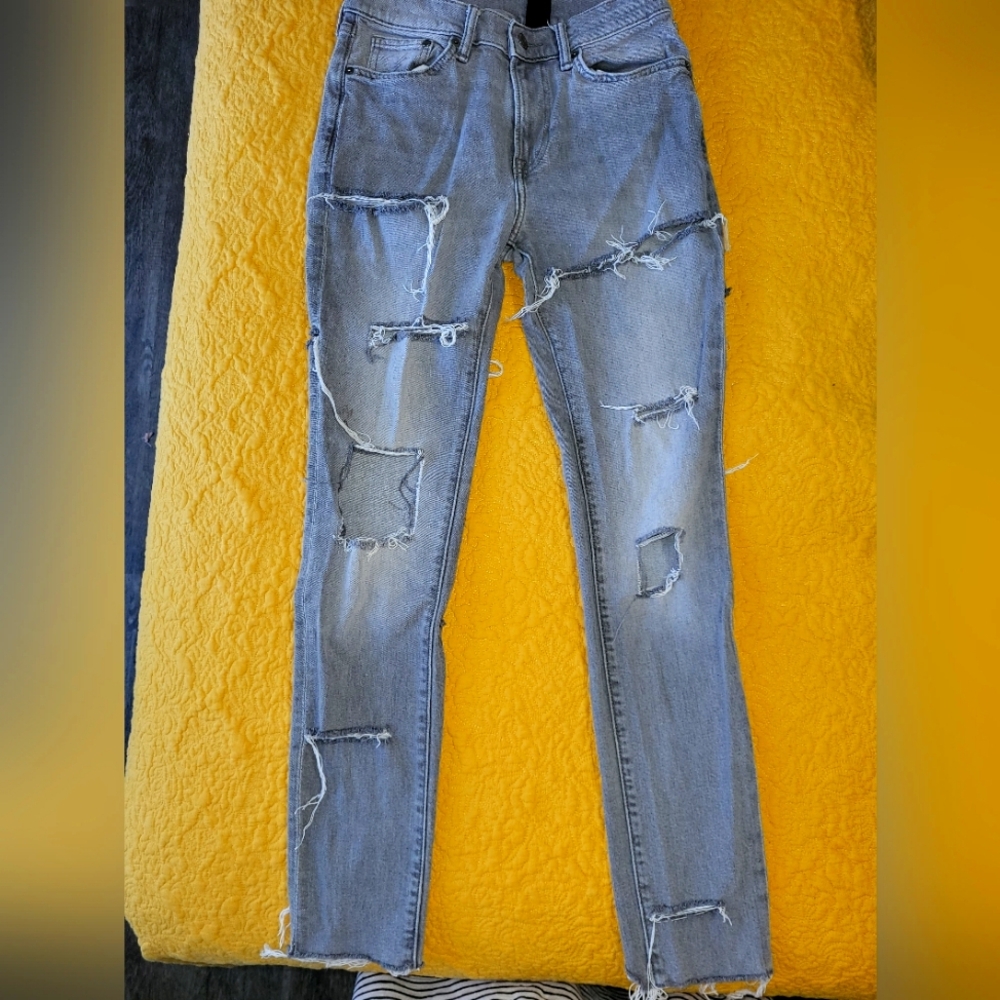 H&M Grey Skinny Coupe Moulante Jeans with Distressed Details